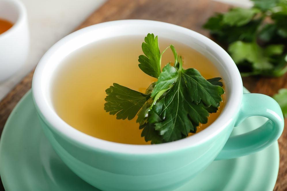 Chá de salsa para emagrecer- conheça seus benefícios e muito mais!