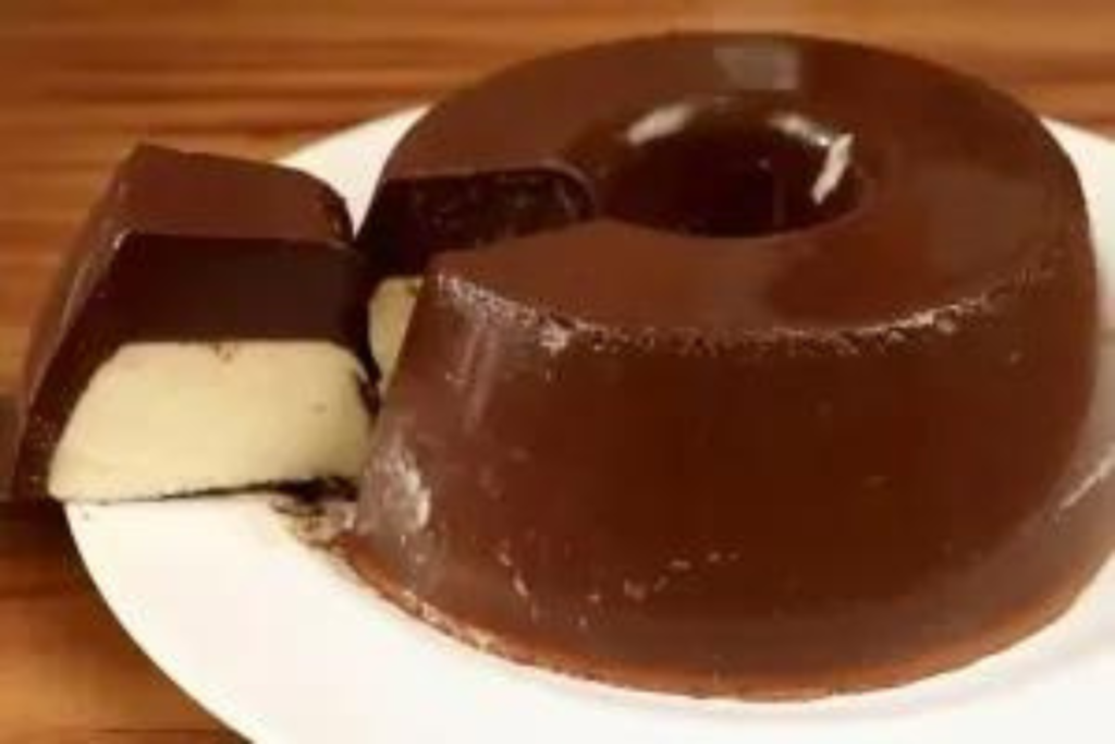 Pudim de Leite Ninho com Chocolate: Uma Delícia Saborosa e Refrescante